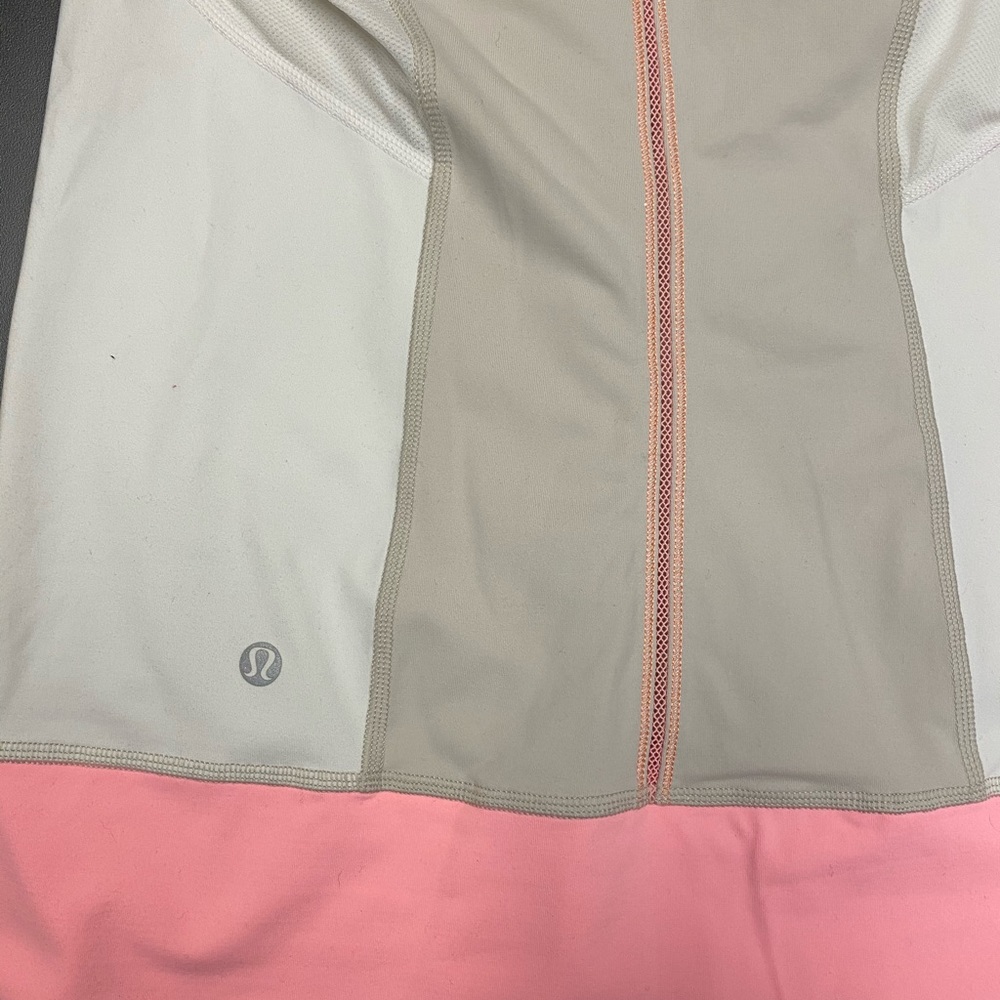 Lululemon zip up - Picture 3 of 4